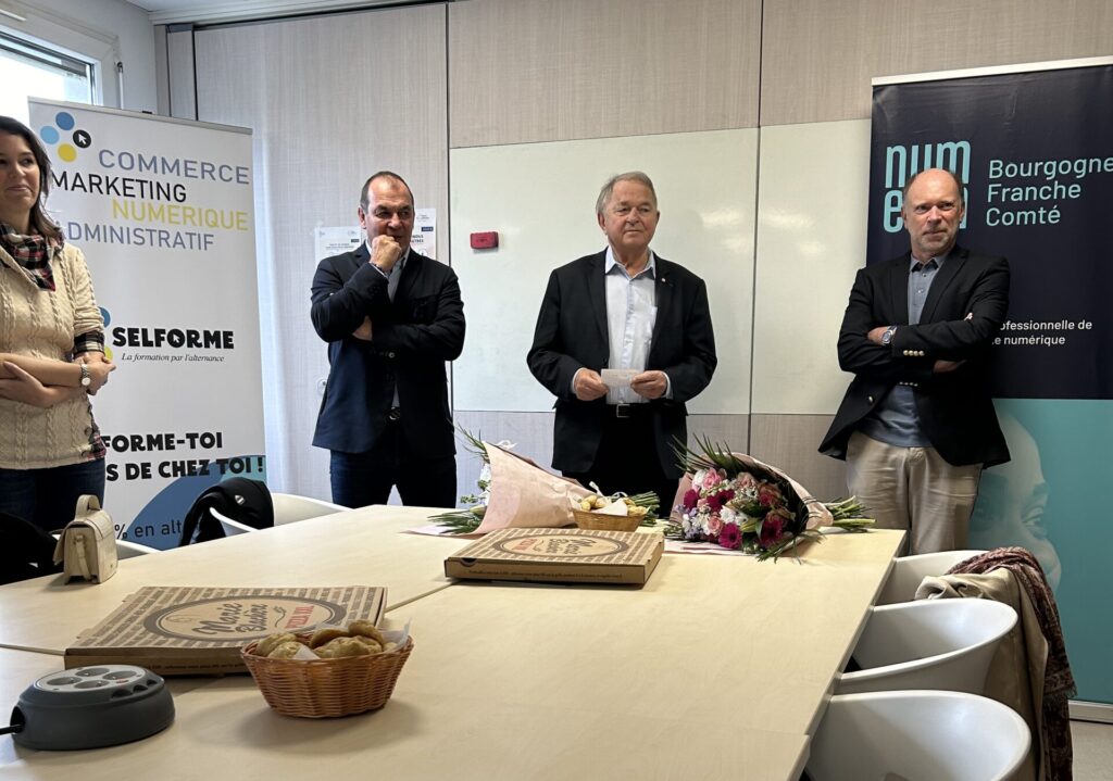 De gauche à droite, Olivier FOUQUET (directeur général), Bernard DEPIERRE (Président fondateur) et Olivier KIRSCH (directeur qualité)